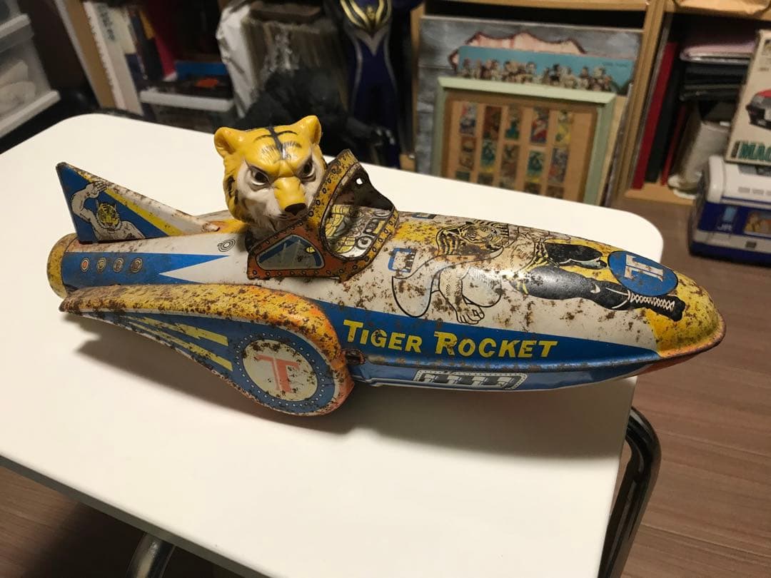 タイガーマスク、ブリキロケット当時ものです。