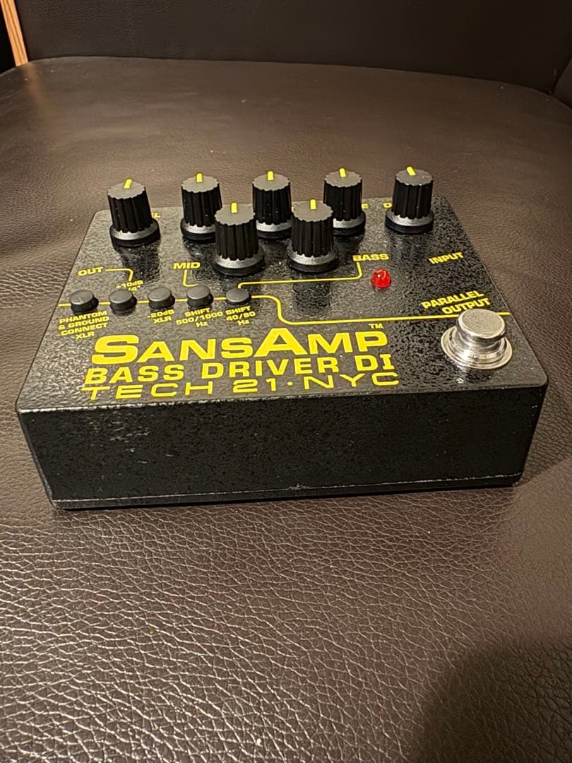 Tech 21 SansAmp Bass D DI V2 サンズアンプ