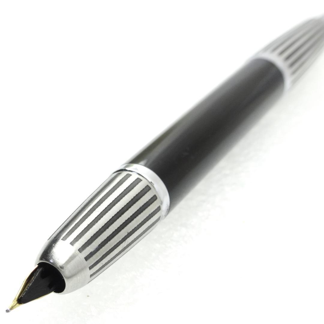 PILOT キャップレス ストライプ 蝕刻 14K 万年筆