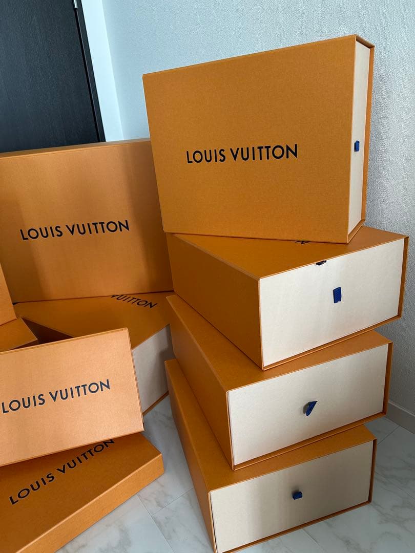 LOUIS VUITTON ルイヴィトン　包装用ボックス