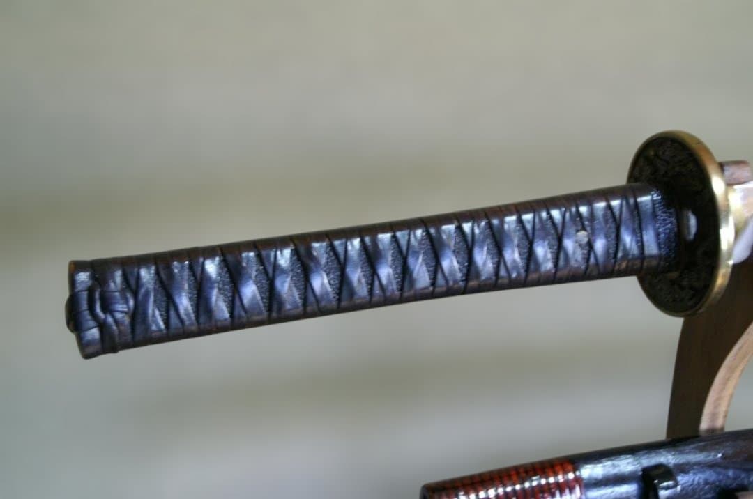 模擬刀　 黒革巻柄　腰藤巻　変わり塗鞘　７１.５cm