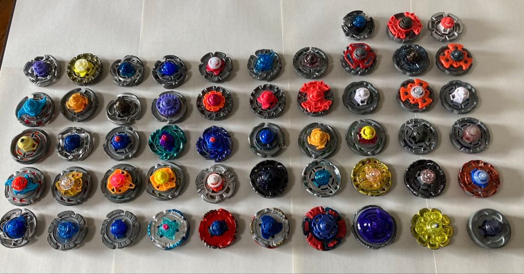 メタルファイトベイブレード　約50個、ランチャー、付属品　まとめ売り