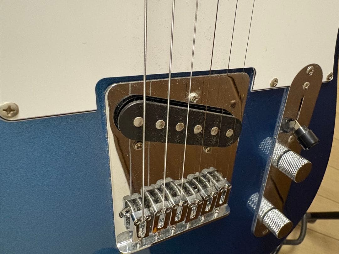 Squier by Fender FSR Affinity Series ブルー