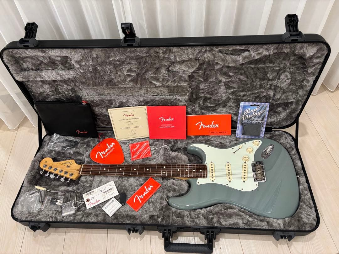 ギター FENDER Ame Pro Stratcastar sonic gray