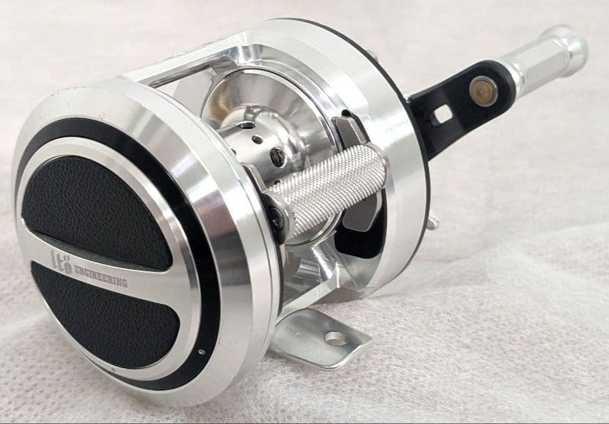 ヒ*タ様 Megabass×DAIWA MONOBLOCK 100XR RH