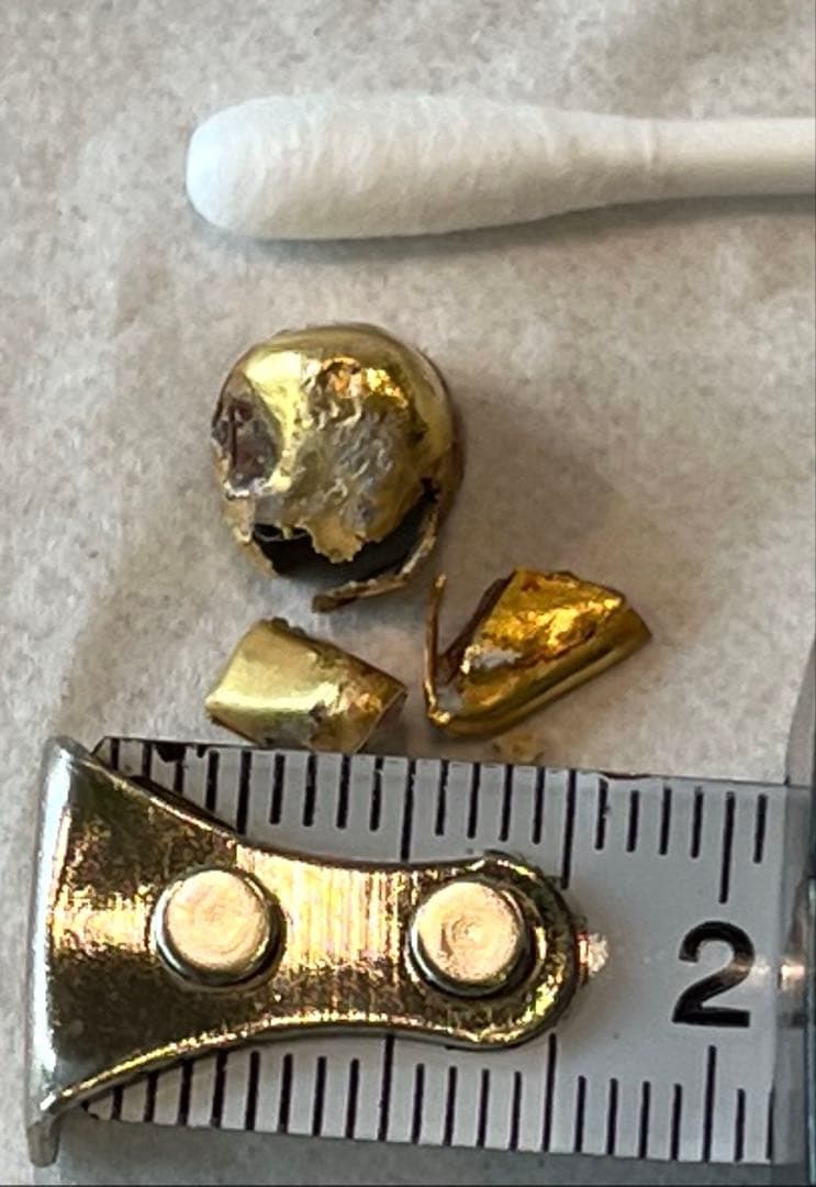 金　破片 約1cm