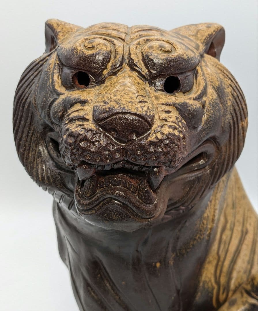 吉延英秀 備前焼 寅置物 虎 トラ Tiger 細工物 縁起物 魔除け 厄除け
