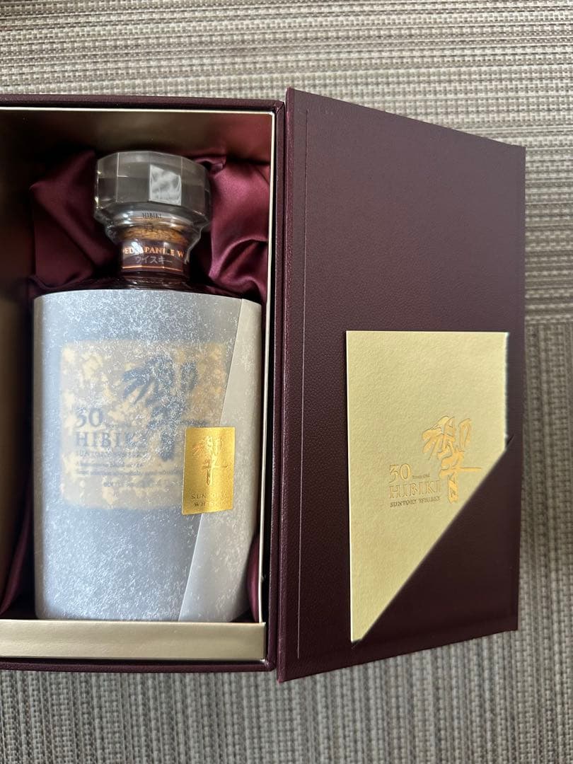 ✨響30年 ウイスキー ✨新品　箱あり　正規品　お酒