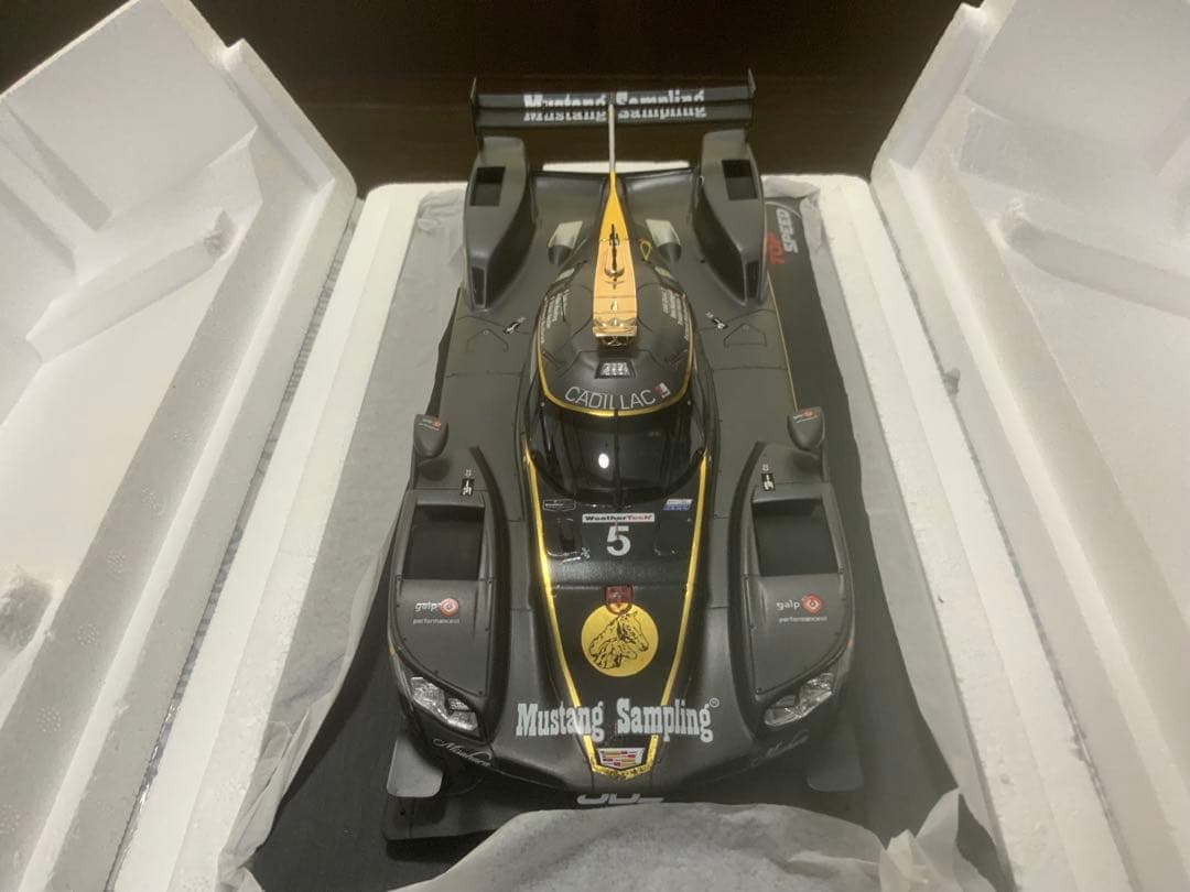 1/18 Cadillacキャデラック　2022デイトナ24 TOP SPEED