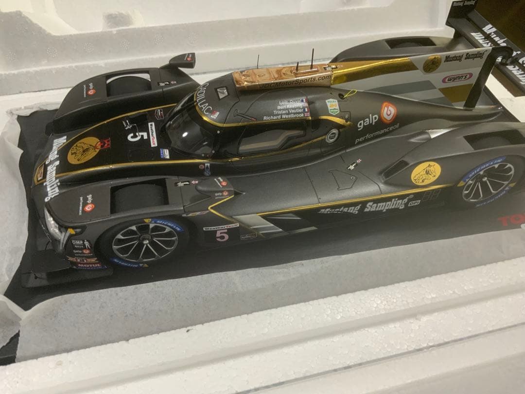 1/18 Cadillacキャデラック　2022デイトナ24 TOP SPEED