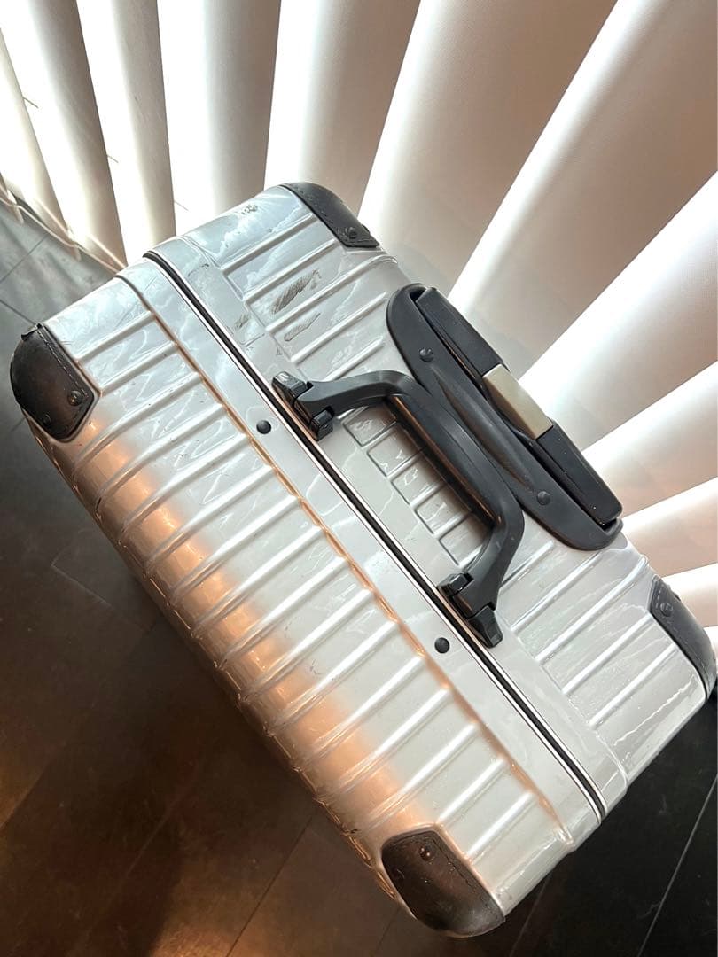 凹みなし‼️早い者勝ち‼️希少‼️✨✨リモワRIMOWA✨✨2輪スーツケース