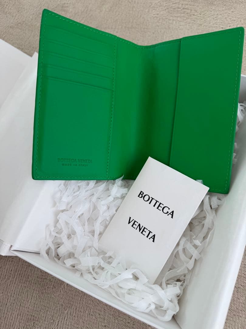 最終値下げ　BOTTEGA VENETA パスポートケース