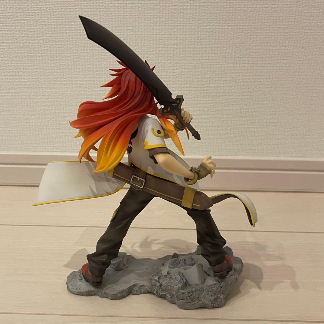 テイルズ 1/8スケール 完成品フィギュア ルーク・フォン・ファブレ