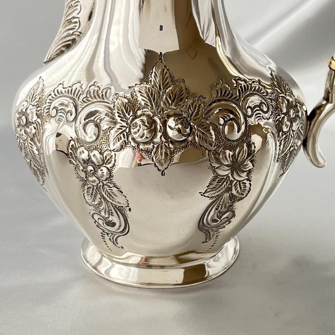 【Pinder Brothers】 ローズのジャグ 薔薇のレリーフ