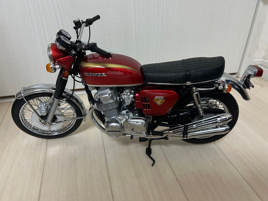 MINICHAMPS Honda CB 750 バイクモデル