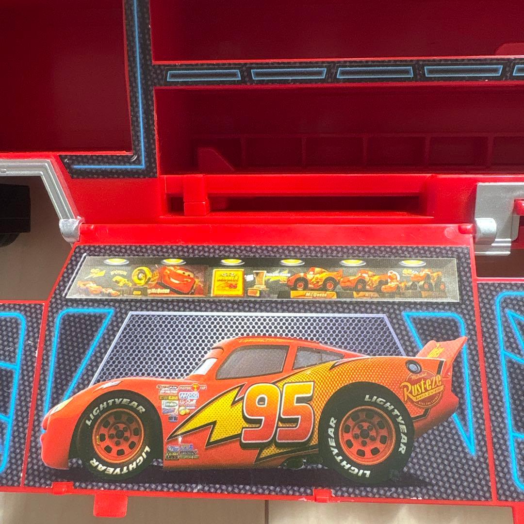 新品、未使用、未開封　コースに変身！マックィーン　トレーラーセット