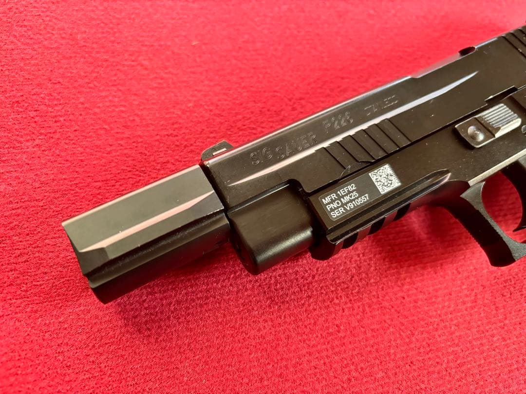 少数限定品SIG SAUER P226R Z-COMP