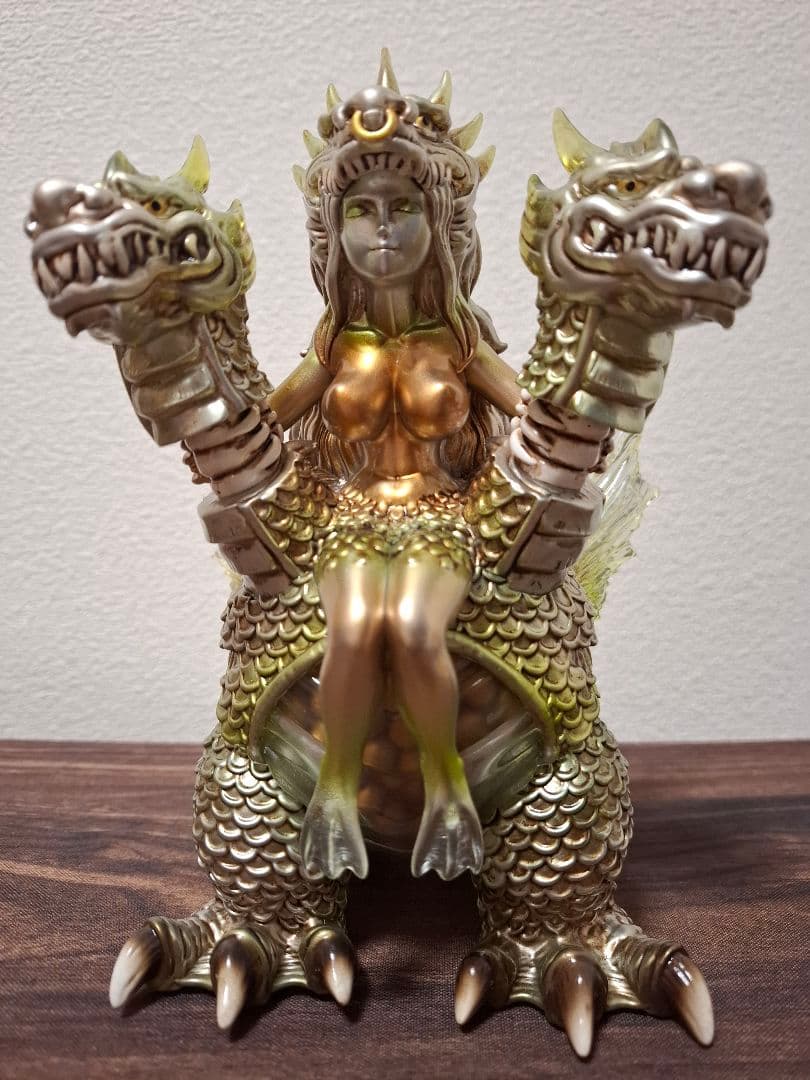 怪獣女王 DRAGORA ソフビ　ドラゴラ　メタリックカラー　トーイポポタマス