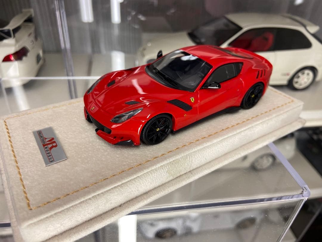 MR 1/43 フェラーリ F12 TDF 1of1