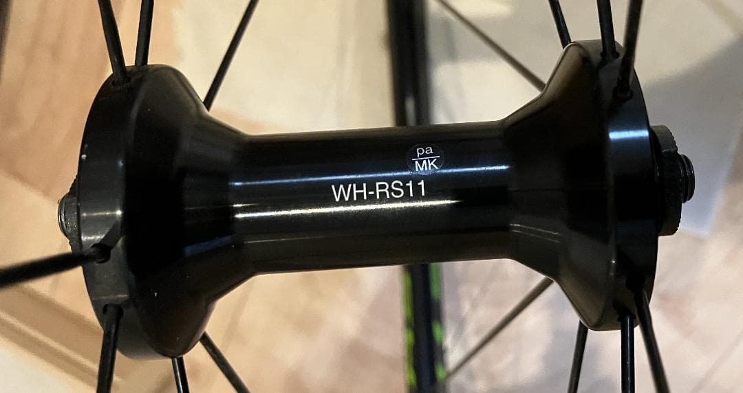 WH-RS11 105スプロケットとタイヤ付き