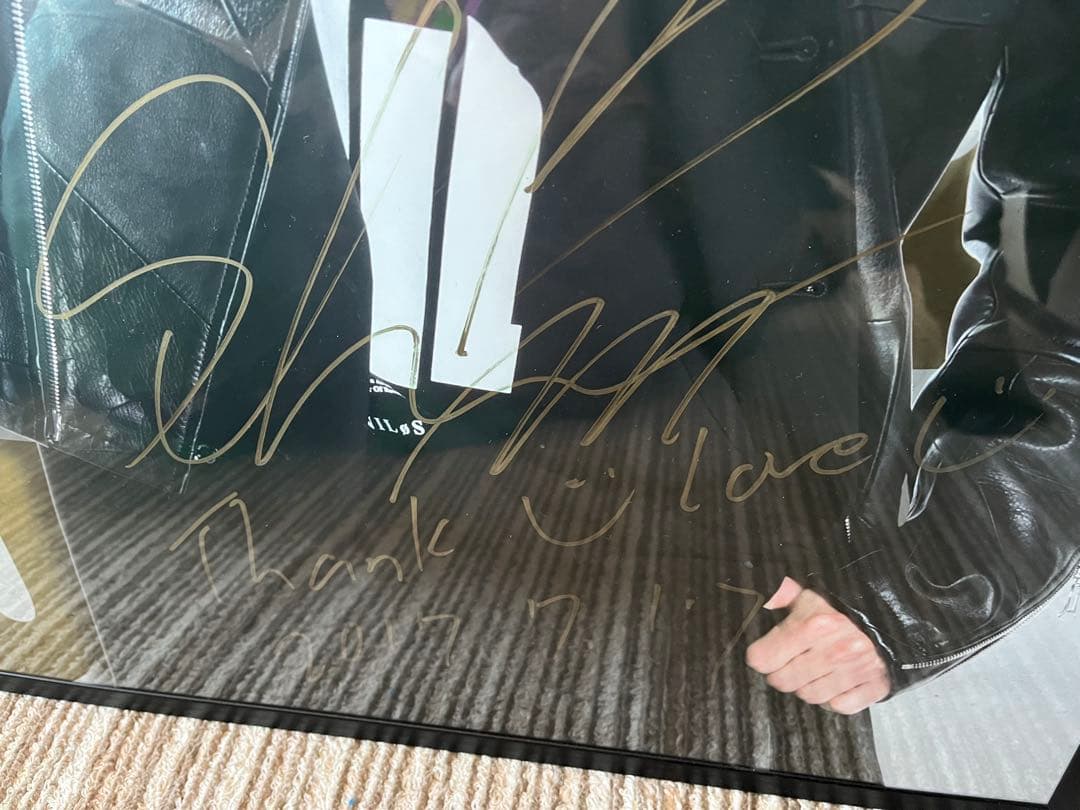 【匿名配送】與 真司郎　直筆サイン　BIG ポスター　B2 額縁付き