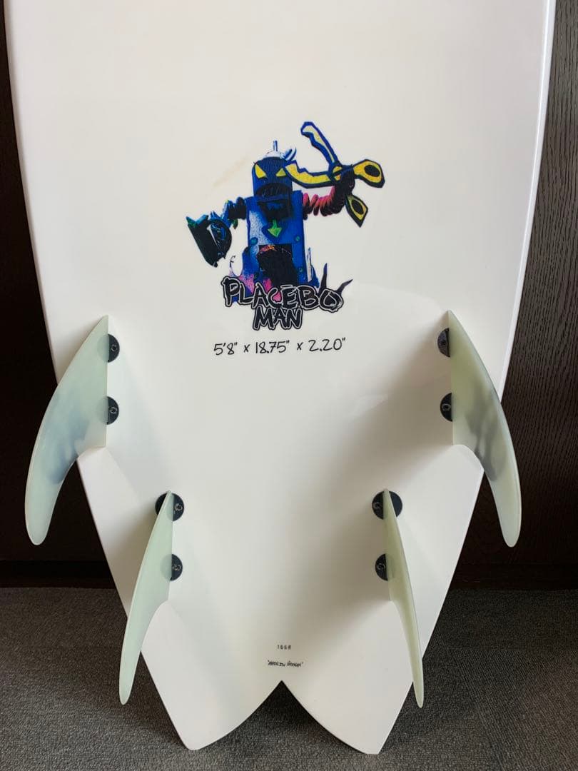 プレセボサーフボードPLACEBO MAN クアッド【※送料込 フィン付】