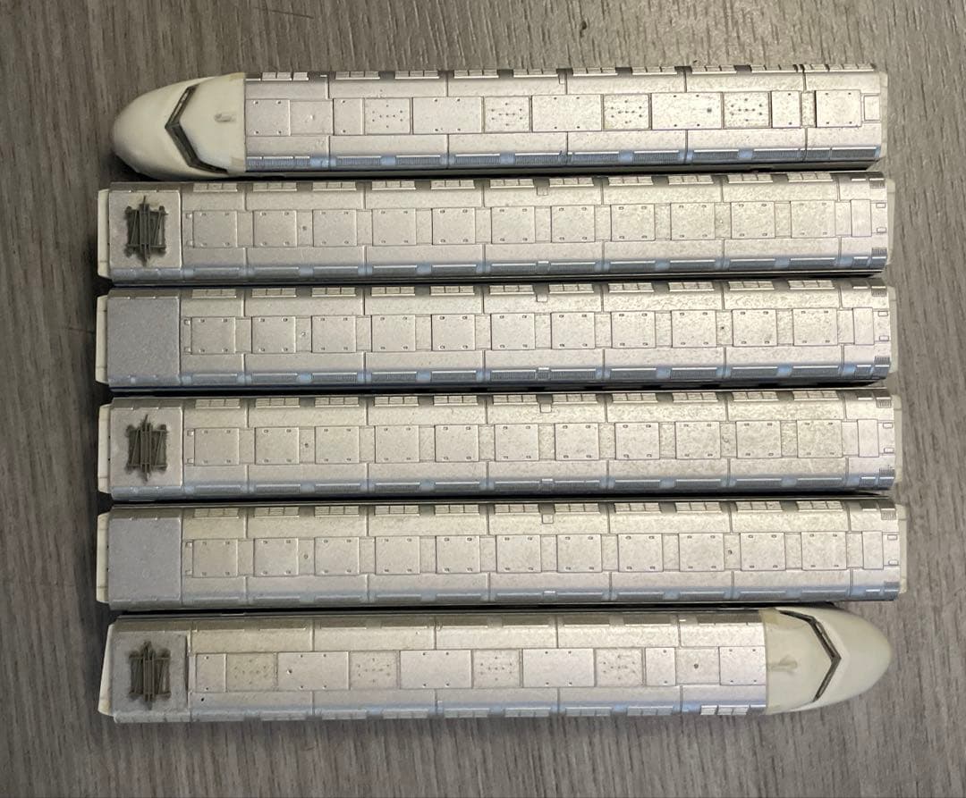 u*0様 ロクハンデアゴスティーニで販売していた0系新幹線大窓初期型車両6両室内
