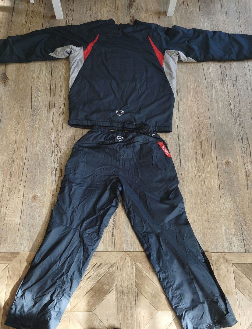 Nike ピステ 上Mサイズ　 下Sサイズ