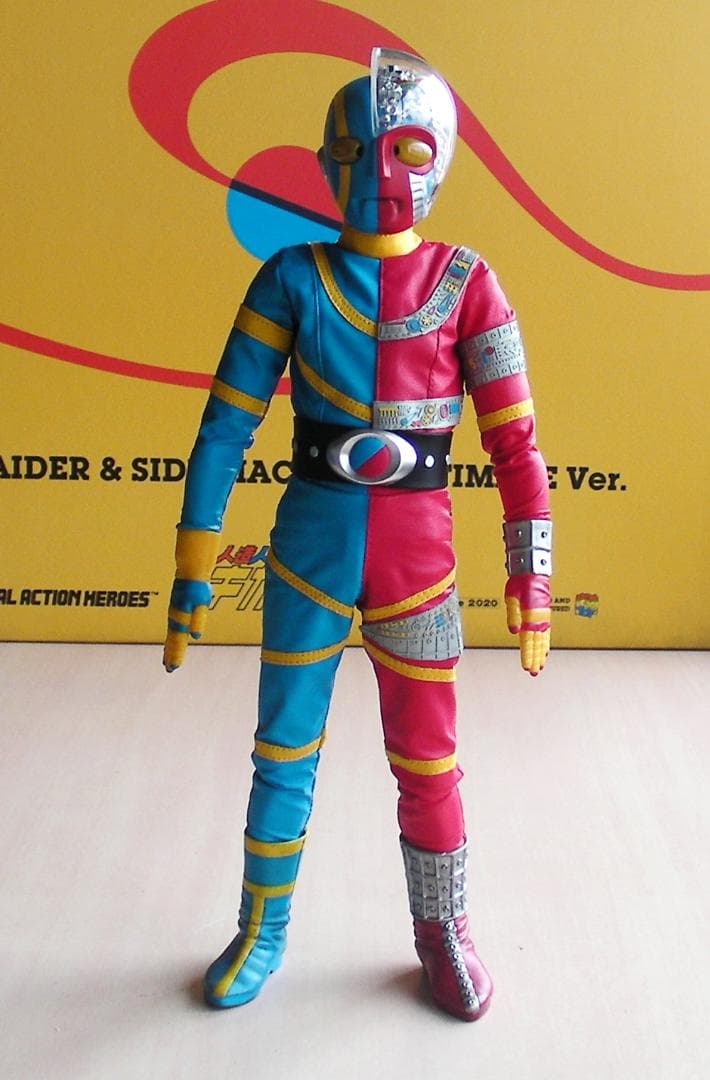 メディコム・トイ　RAH　キカイダー & サイドマシーン　開封済新品　F475