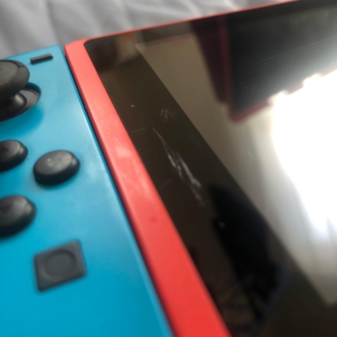 Nintendo Switch 本体のみ　マリオレッド