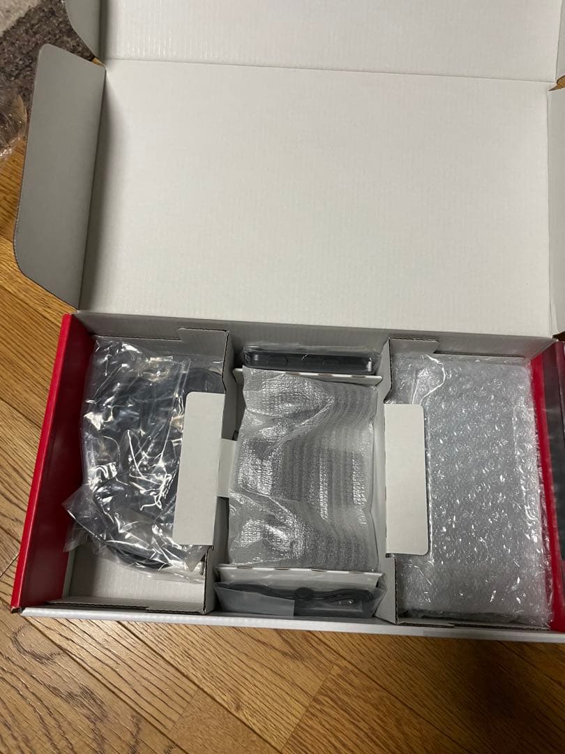 Nintendo Switch 本体 青 赤 Joy-Con