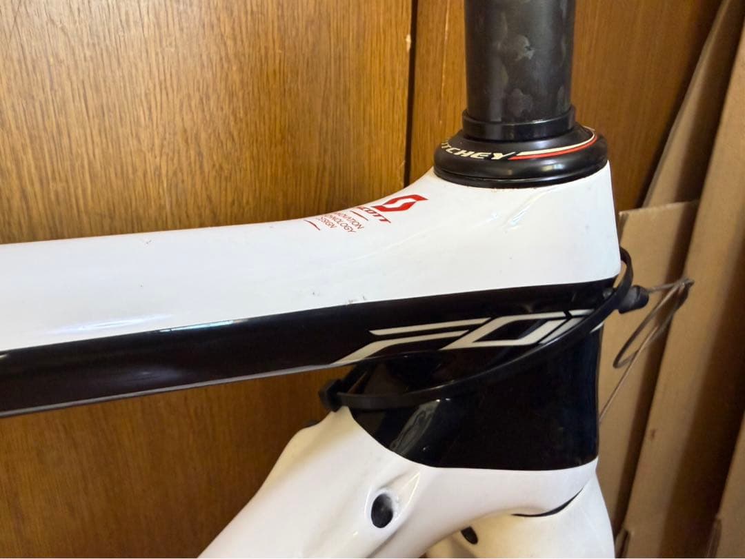 SCOTT FOIL10 フルカーボン　エアロロードバイク