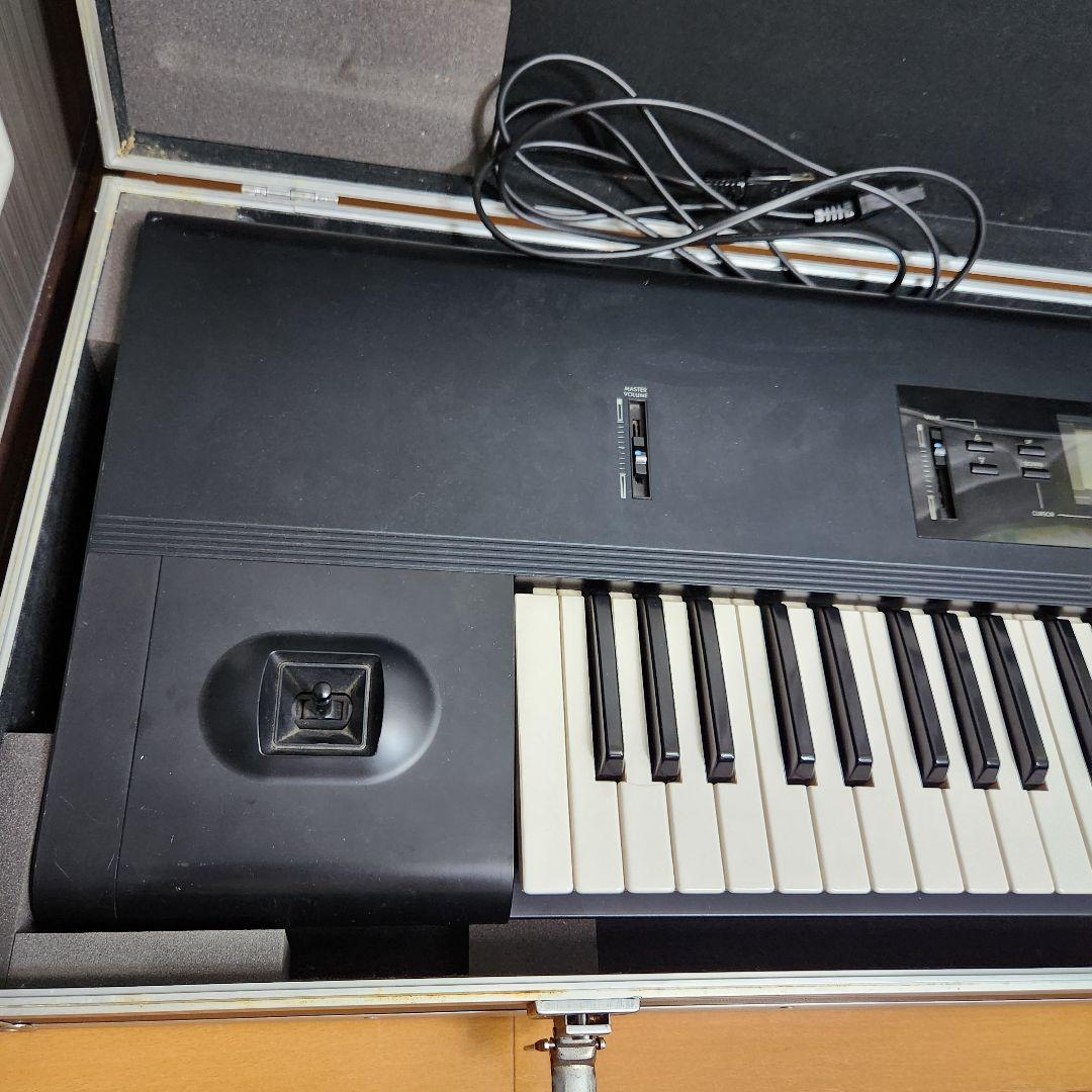 希少！KORG T2 コルグ シンセサイザー ワークステーション 76鍵盤