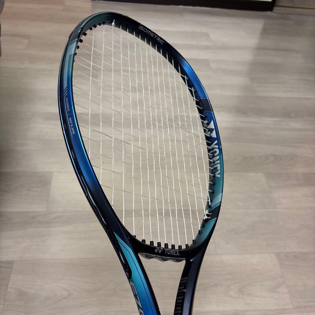 ②YONEX テニスラケット Eゾーン100 2022年