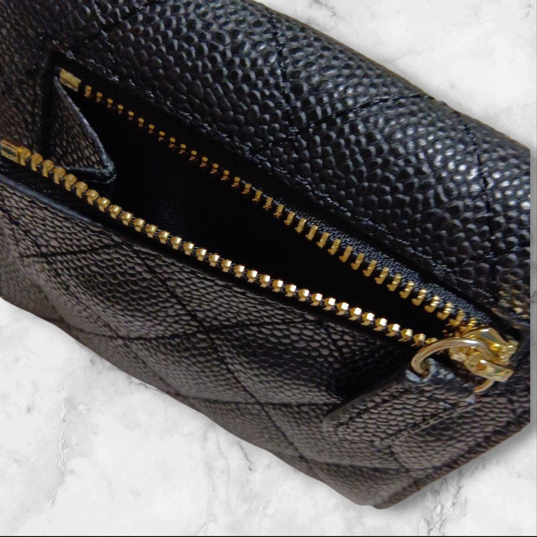 CHANEL 二つ折り財布　ノベルティ