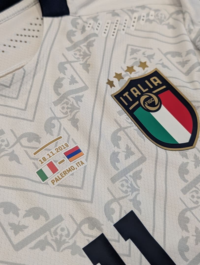 EURO2020予選 選手支給用シャツ ザニオーロ ルネサンスモデル