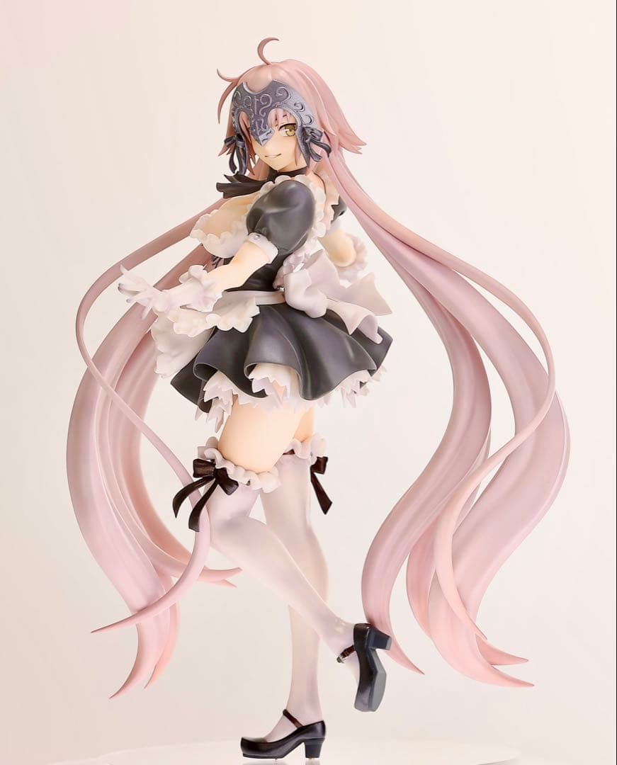 グリズリーパンダ　ジャンヌ・オルタ　メイド服　ガレージキット　ワンフェス