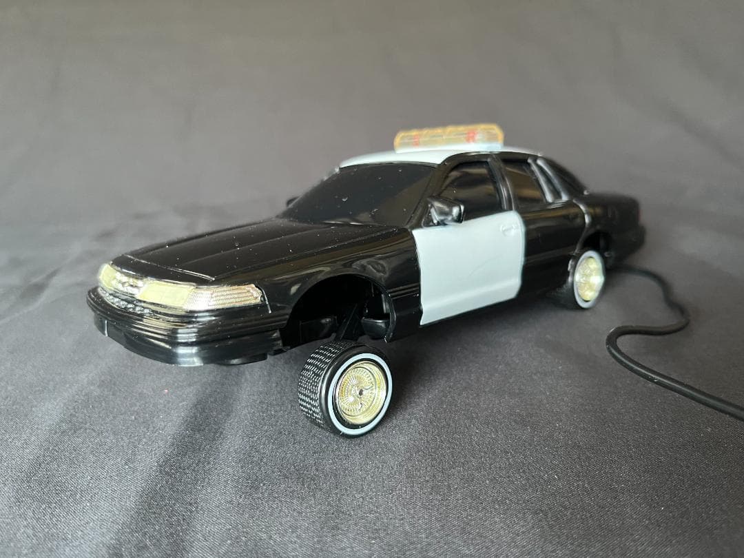 動作品　リンドバーグ　POLICE CRUISER　ローライダー