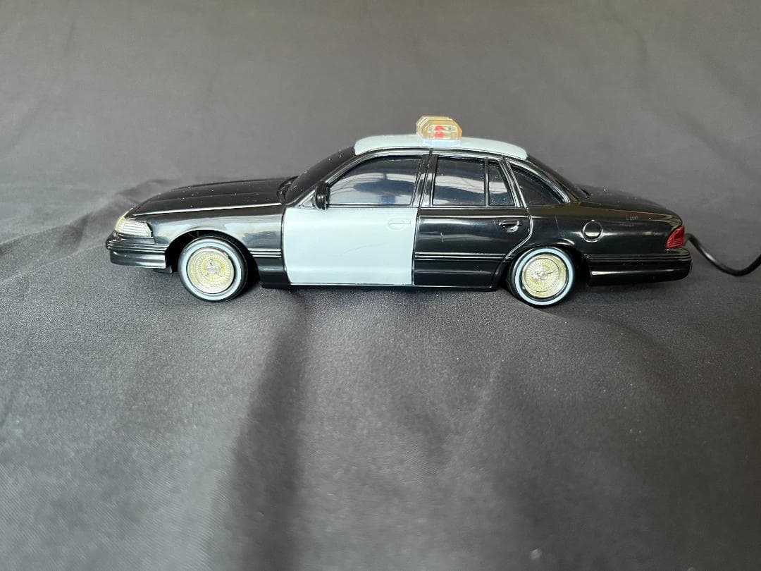 動作品　リンドバーグ　POLICE CRUISER　ローライダー