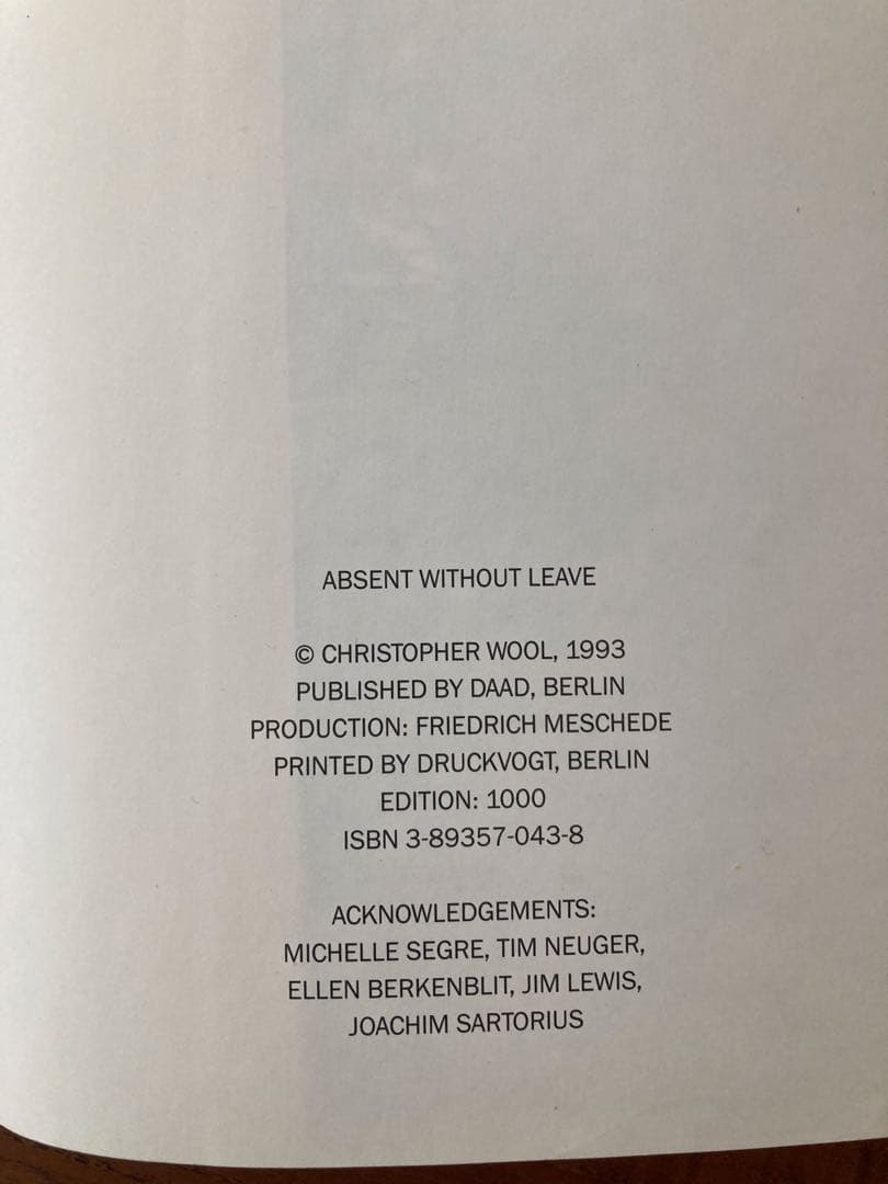 アート・デザイン・音楽 Absent Without Leave - Christopher Wool