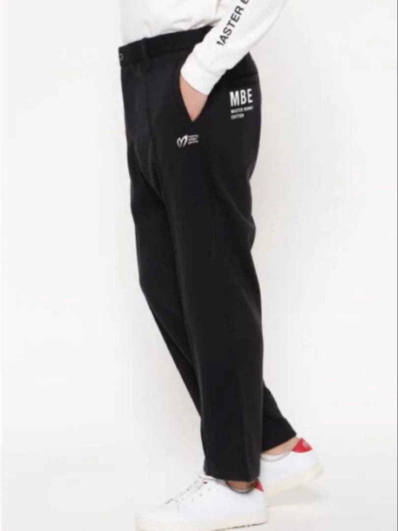 新品 パーリーゲイツ マスターバニー ソリストヒート ツイルパンツ(4)M/黒