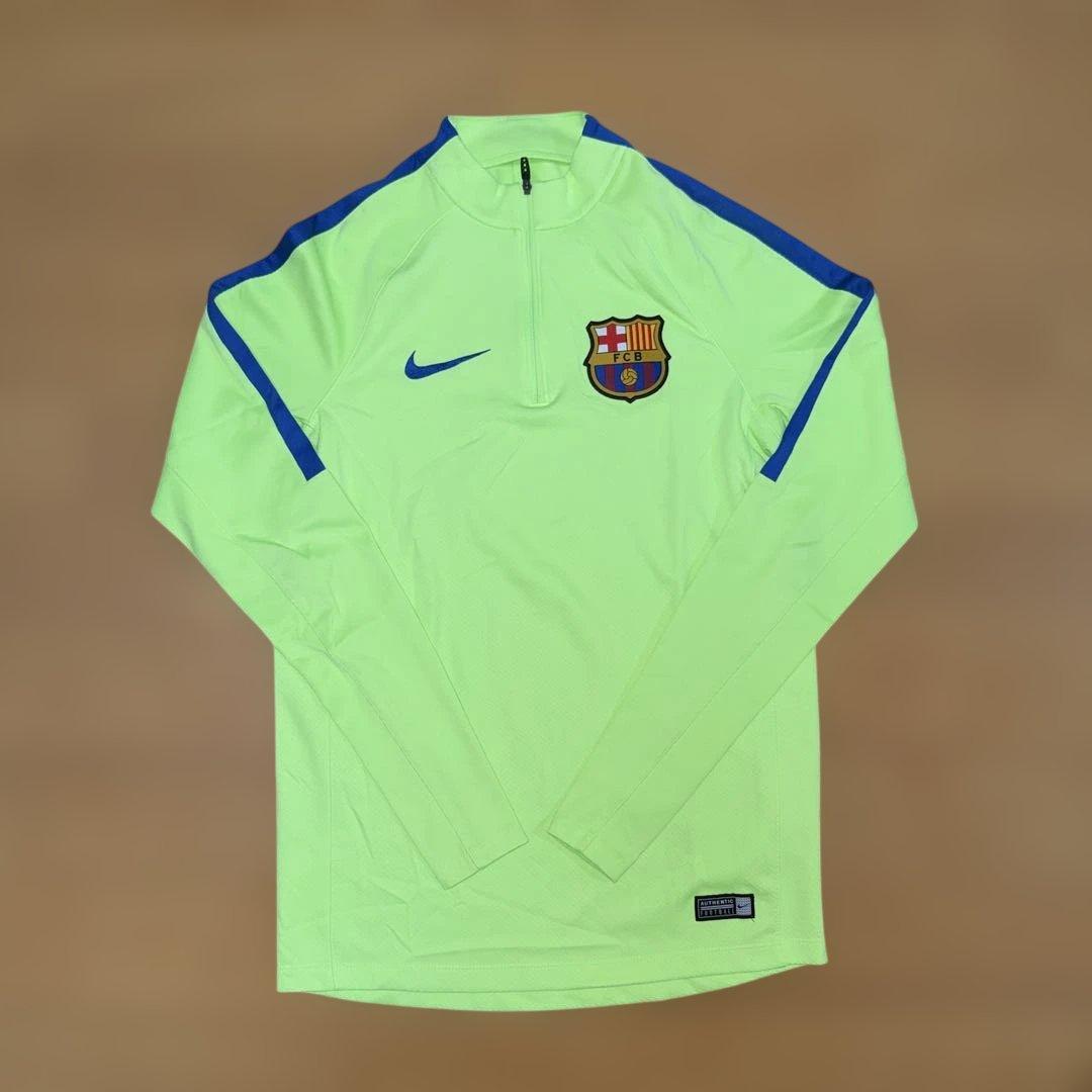 NIKEバルセロナトレーニングウェア上下 気分で値段変わります