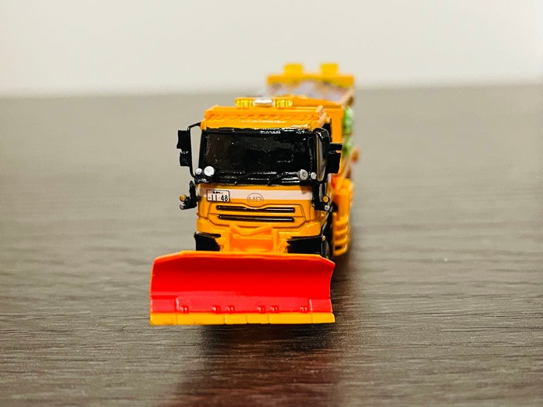 1/150 トミーテック　トラックコレクション改造品　凍結防止剤湿塩式散布車