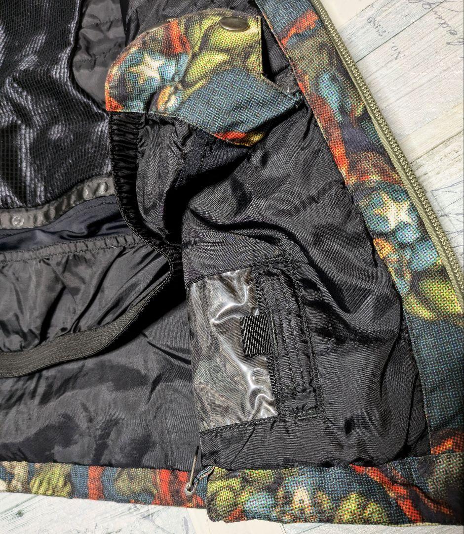 BURTON×MARVELコラボ スノーボードスノボースキーウェア　サイズ130