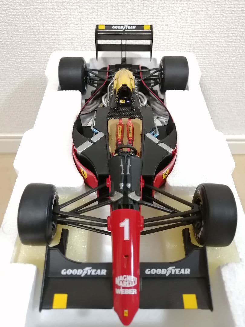 EXOTO　1/18　フェラーリ　641/2