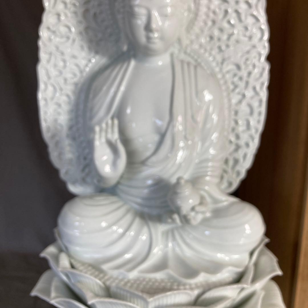 【期間特別価格】日本の名窯　重要無形文化財　有田肥蝶山　樋渡陶六作　薬師菩薩像