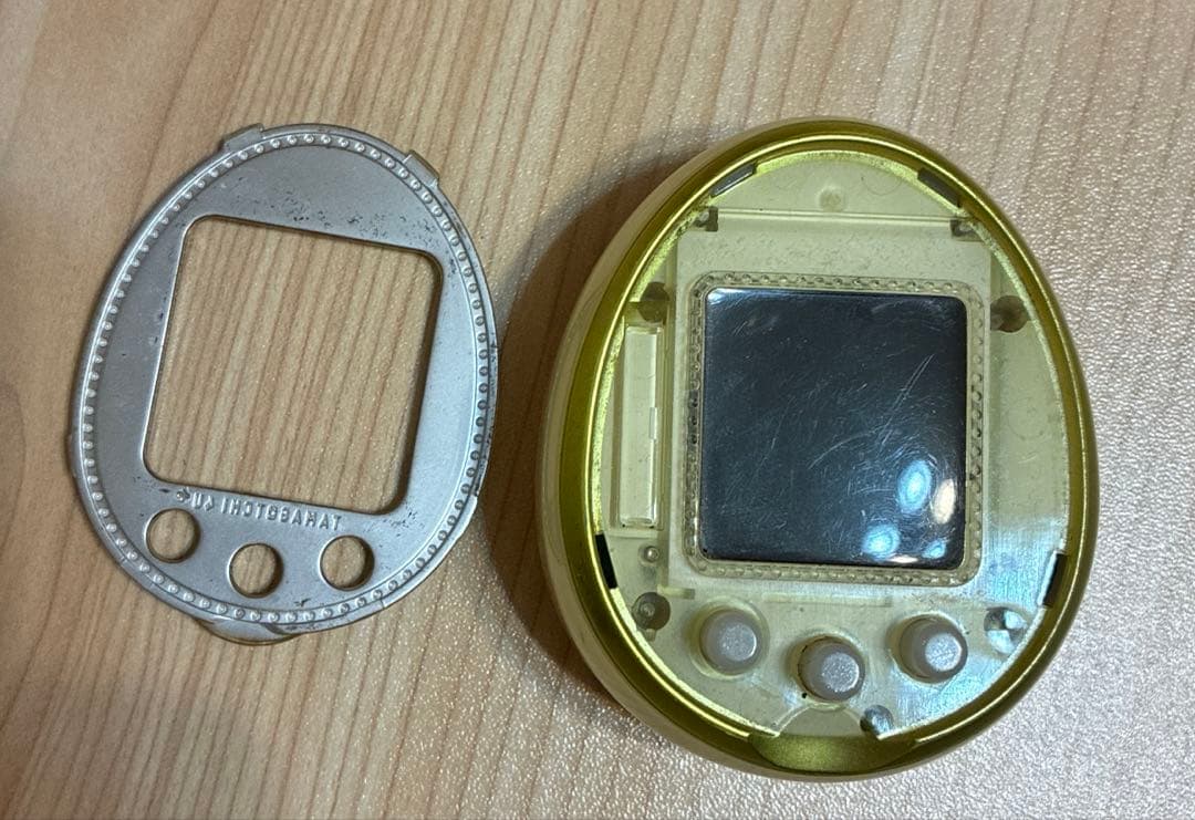 TAMAGOTCHI たまごっち イエロー 2014年製