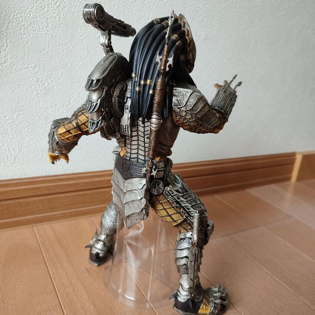 プレデター フィギュア