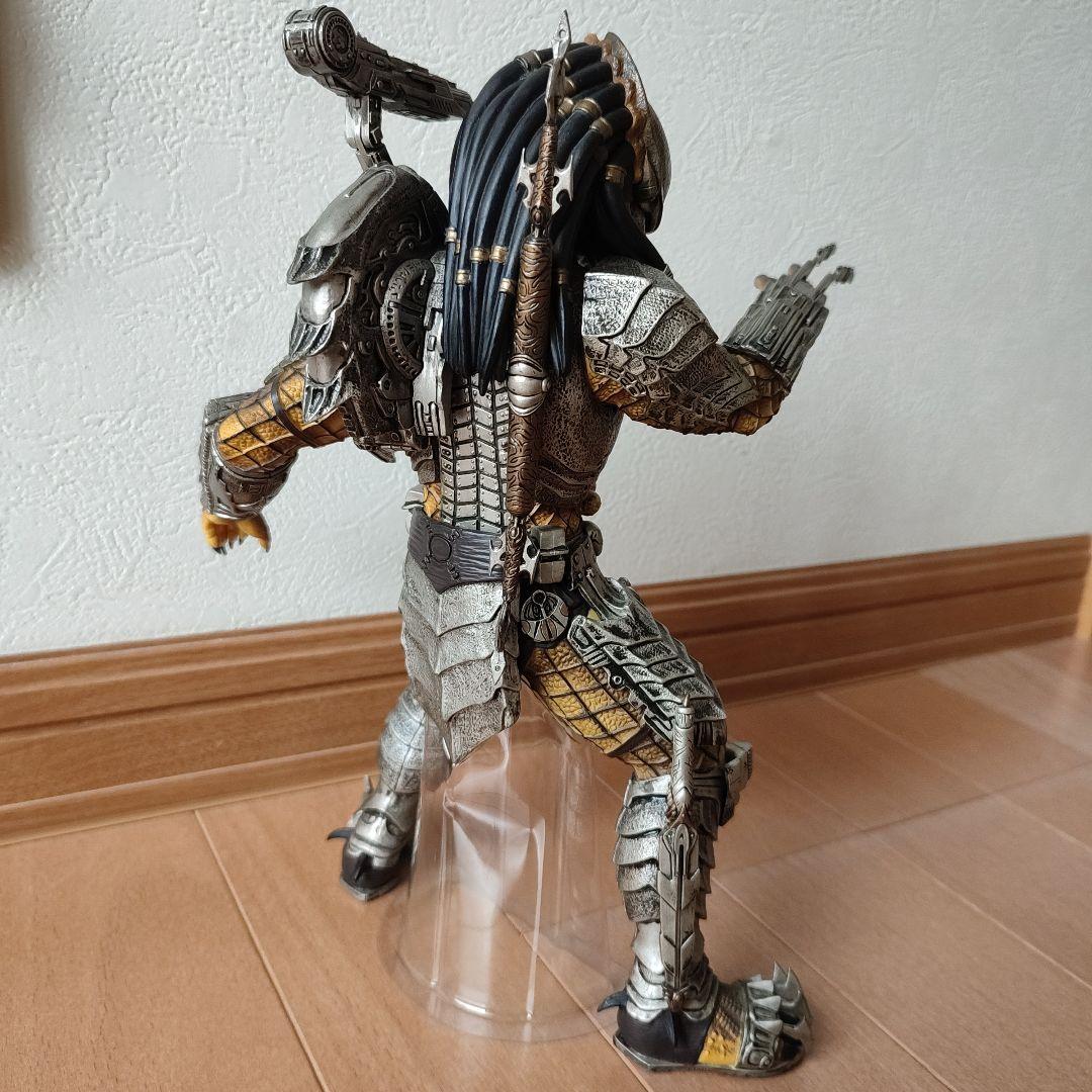 プレデター フィギュア