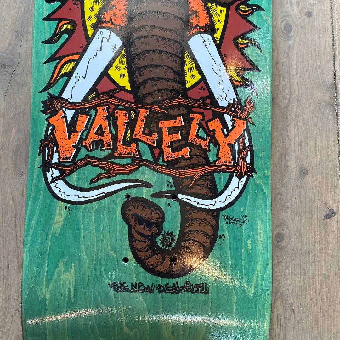 VALLEY スケートボードデッキ 象デザイン